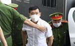 Pangkajeneformula 1 vettelJadi Zhang Yifeng dan Wang Meng berjongkok di depan Rumah Keluarga Wang selama setengah jam